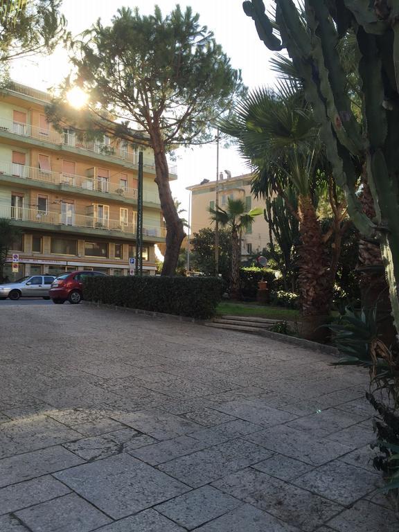 Hotel Marligure Bordighera Exterior foto